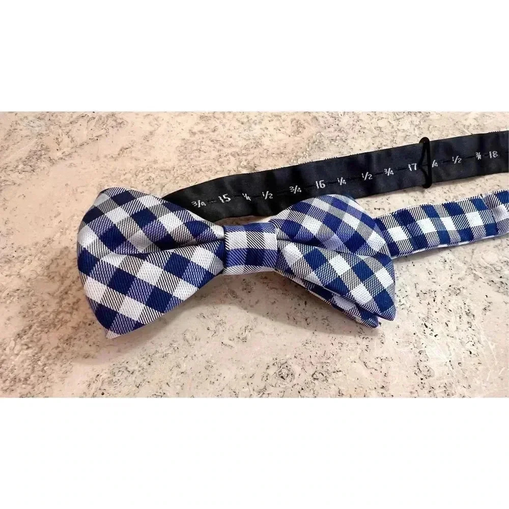George Mens Multicolor Plaid Fantastic Vintage Condition Polyester Plaid Bow Tie